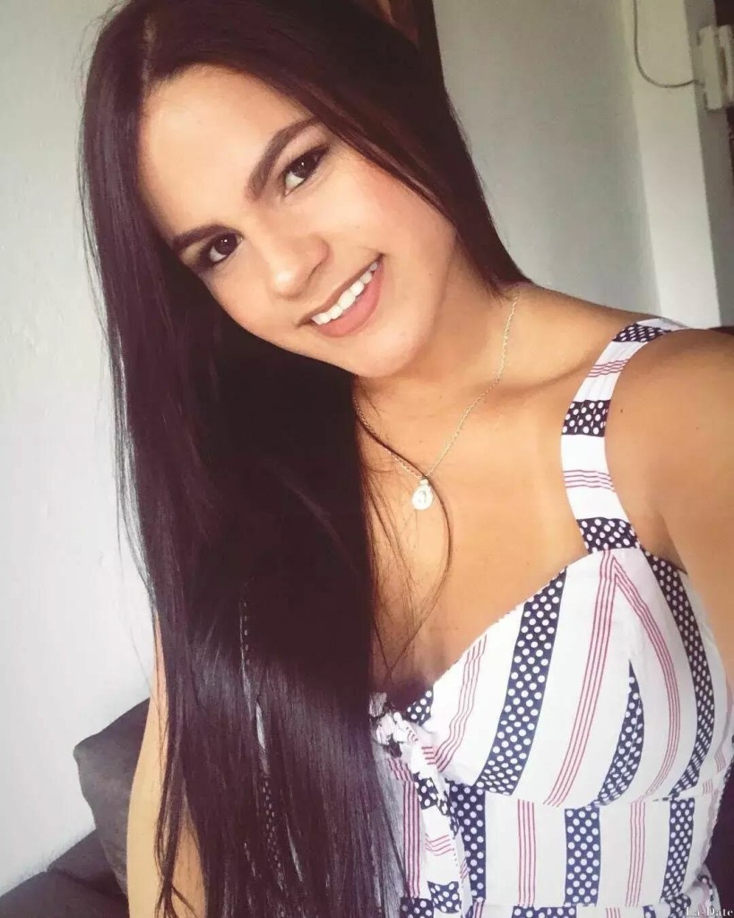 Maria, 25