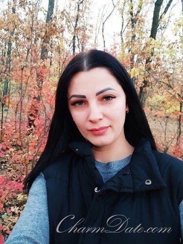 Nina Profile image 4